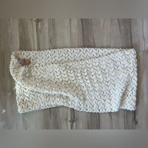 Chunky Knit Circle Scarf